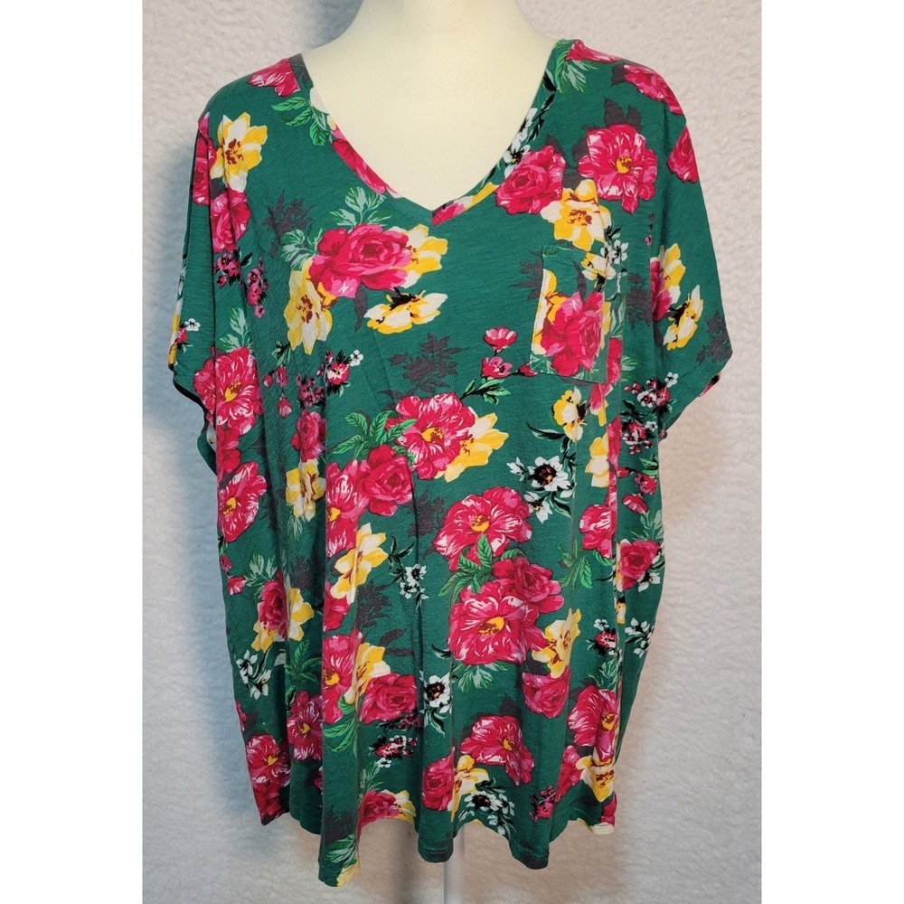 Torrid Floral Women's Top Plus Size 4 Short Sleeve V-Neck Pullover 1944